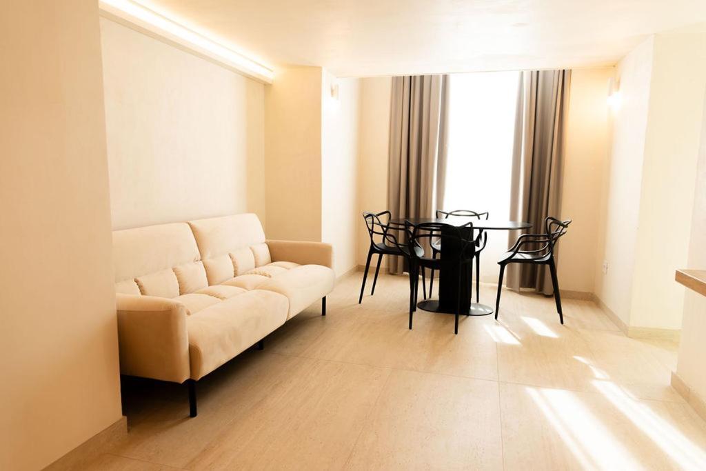 טרופאה Sun Serenity Suite מראה חיצוני תמונה