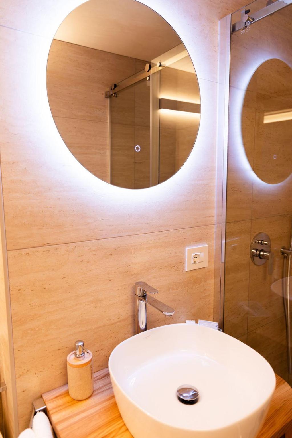 טרופאה Sun Serenity Suite מראה חיצוני תמונה